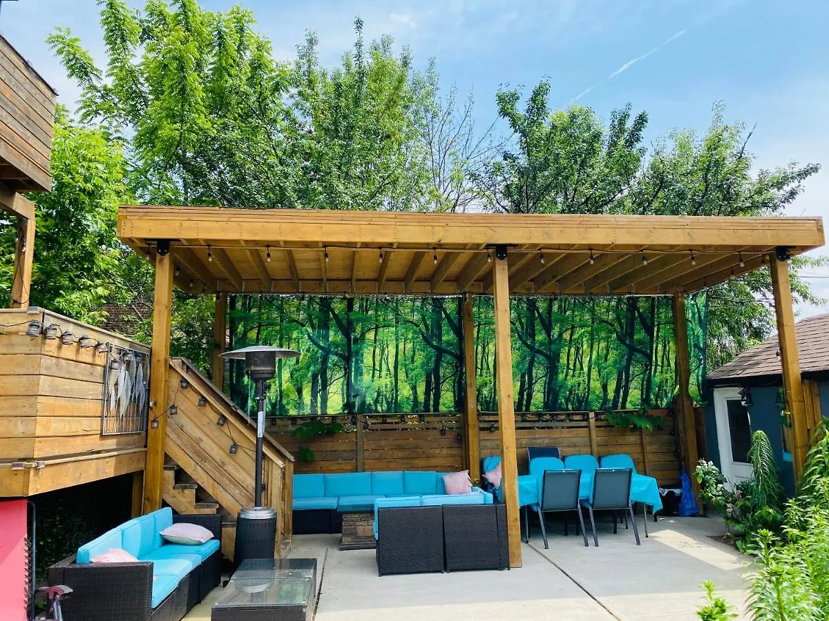 Lovely 3 Bedrooms Apartment Space Share Toronto