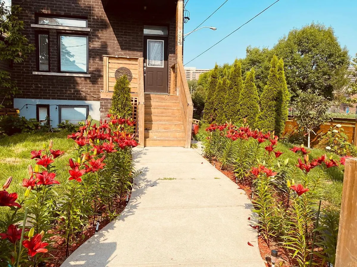 Lovely 3 Bedrooms Apartment Space Share Toronto